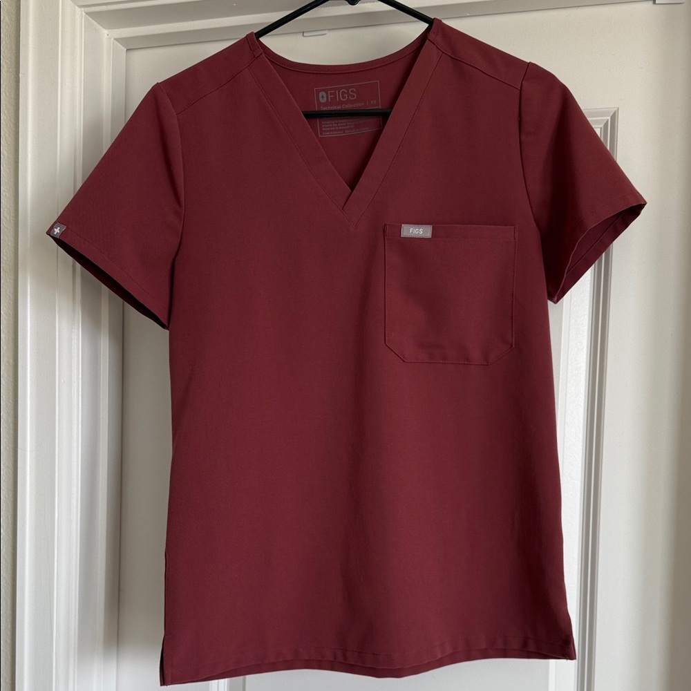 Figs DarkCherry Catarina Scrub Top XS